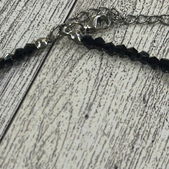 Black faceted sparkling beaded necklace - Picture 4 of 4